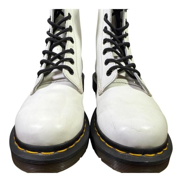 Dr. Martens 1460 8 Eye Combat Boot White Women size 7 - Picture 3 of 6